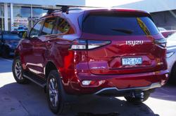 2021 Isuzu
MU-X LS-U
