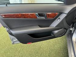 2007 Mercedes-Benz
                C-Class C200 Kompressor Elegance
