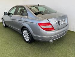 2007 Mercedes-Benz
                C-Class C200 Kompressor Elegance