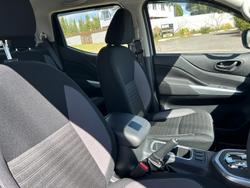 2024 Nissan
Navara SL