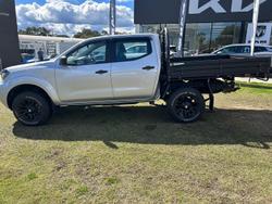 2024 Nissan
Navara SL