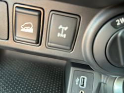 2024 Nissan
Navara SL