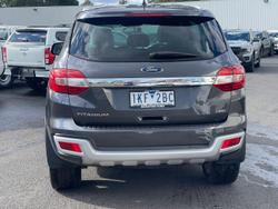 2016 Ford
Everest Titanium