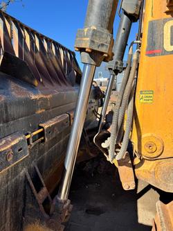 2006 Caterpillar
                D11r Dozer 