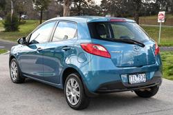 2011 Mazda
2 Neo