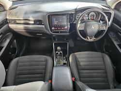 2020 Mitsubishi
                Outlander LS