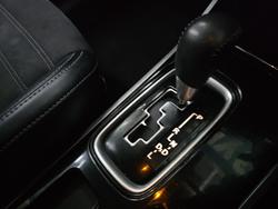2018 Mitsubishi
Outlander LS