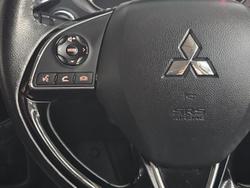 2018 Mitsubishi
Outlander LS