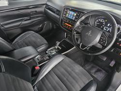 2018 Mitsubishi
Outlander LS