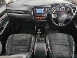 2018 Mitsubishi
Outlander LS