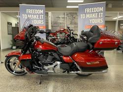 2025 Harley-Davidson Street Glide Ultra 117 (FLHXU) Touring Black