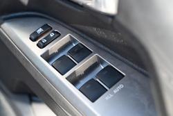 2014 Toyota
Landcruiser VX