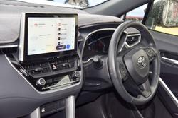 2023 Toyota
Corolla Cross GXL