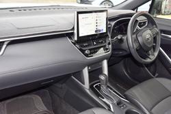 2023 Toyota
Corolla Cross GXL