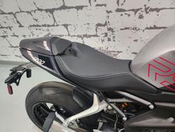 2025 Triumph Speed Triple RS 1200 Speed Triple Grey