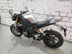 2025 Triumph Speed Triple RS 1200 Speed Triple Grey