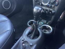 2013 MINI
Hatch Cooper S