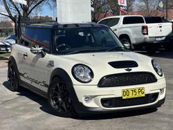 2013 MINI
Hatch Cooper S