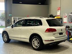 2016 Volkswagen Touareg 150TDI Element 7P MY16 Four Wheel Drive Pure White