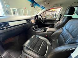 2016 Volkswagen Touareg 150TDI Element 7P MY16 Four Wheel Drive Pure White