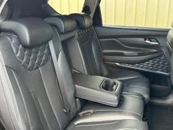 2022 Hyundai
                Santa Fe Elite
