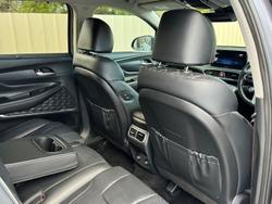 2022 Hyundai
                Santa Fe Elite