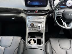2022 Hyundai
                Santa Fe Elite