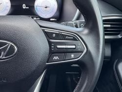 2022 Hyundai
                Santa Fe Elite