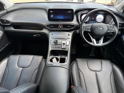 2022 Hyundai
                Santa Fe Elite