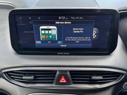 2022 Hyundai
                Santa Fe Elite