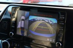 2022 Toyota
                Kluger Grande