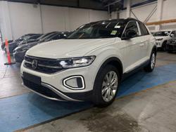2025 Volkswagen T-Roc 110TSI Style