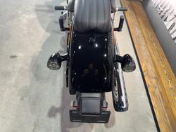 2025 Harley-davidson FXBB STREET BOB (117) Vivid Black