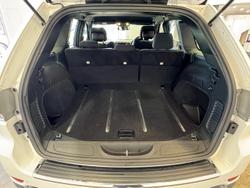 2015 Jeep
                Grand Cherokee Laredo