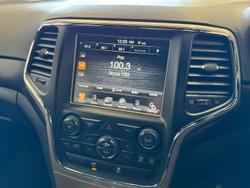 2015 Jeep
Grand Cherokee Laredo