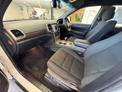 2015 Jeep
                Grand Cherokee Laredo