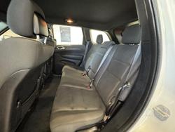 2015 Jeep
                Grand Cherokee Laredo