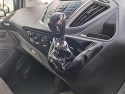 2015 Ford
Transit Custom 330L