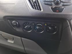 2015 Ford
Transit Custom 330L