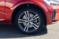 2022 Volvo XC60 Recharge Ultimate T8 Plug-In Hybrid