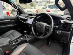 2024 Toyota
Hilux Rogue 48V