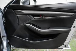 2021 Mazda
                3 G20 Evolve