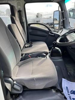 2014 Isuzu
Nqr450