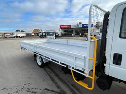 2014 Isuzu
Nqr450