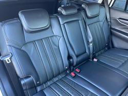 2023 Isuzu
MU-X LS-T
