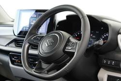 2025 Suzuki
Swift Hybrid Plus