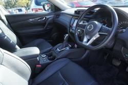 2017 Nissan
X-TRAIL ST-L