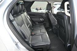 2017 Land Rover Discovery TD6 SE