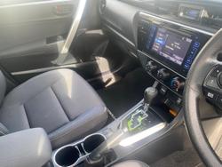 2017 Toyota
Corolla Ascent