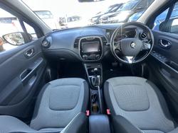 2015 Renault
                Captur Expression